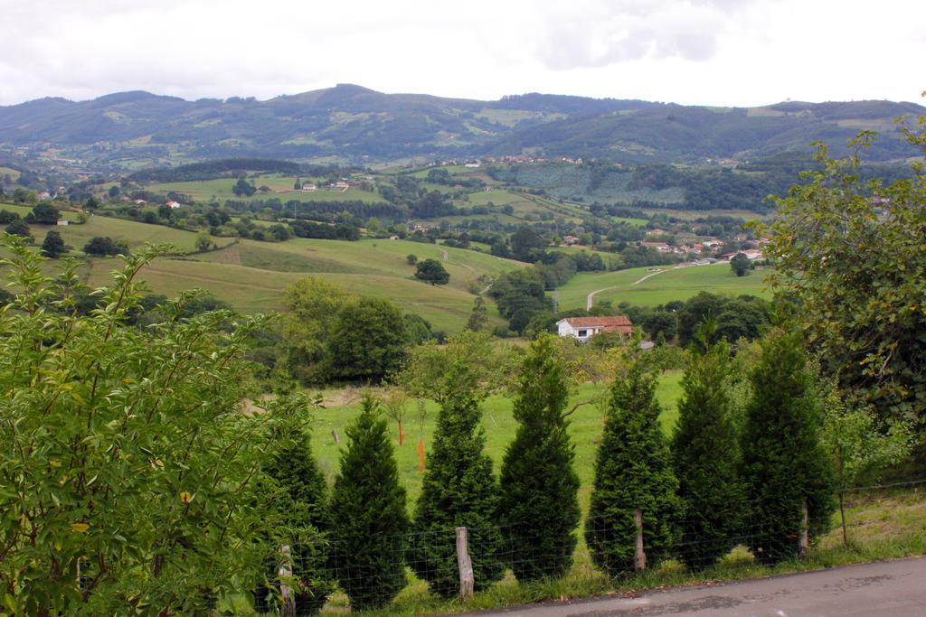 Escuelas De Fuentes Villaviciosa  Zewnętrze zdjęcie