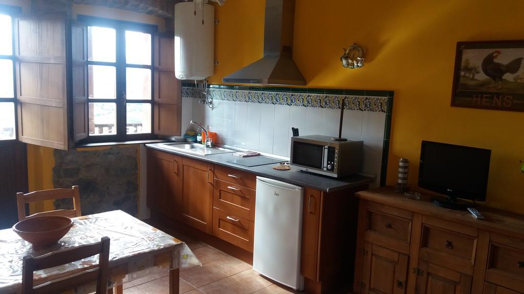 Escuelas De Fuentes Villaviciosa  Zewnętrze zdjęcie