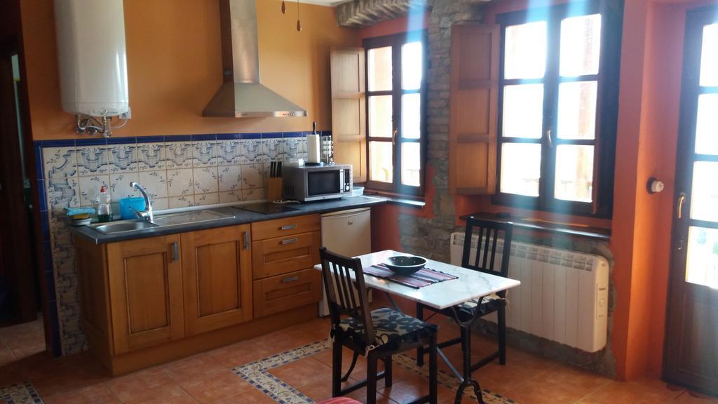 Escuelas De Fuentes Villaviciosa  Zewnętrze zdjęcie