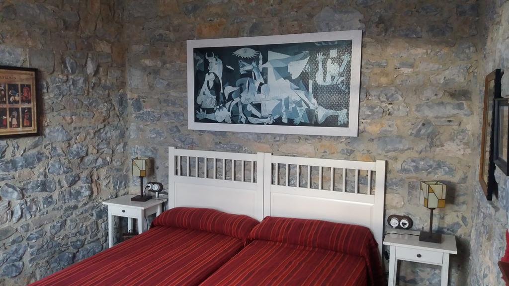 Escuelas De Fuentes Villaviciosa  Zewnętrze zdjęcie
