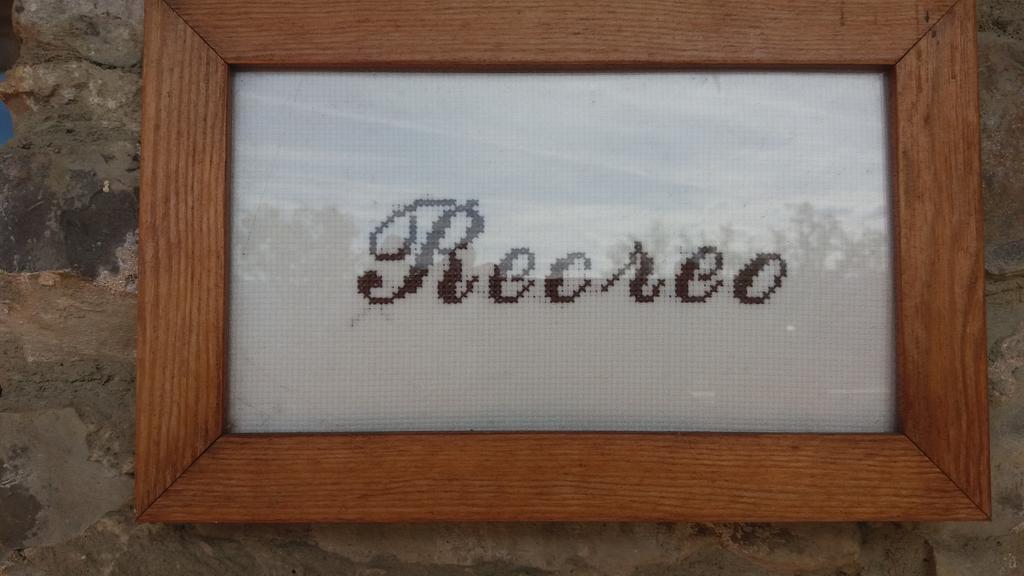 Escuelas De Fuentes Villaviciosa  Zewnętrze zdjęcie